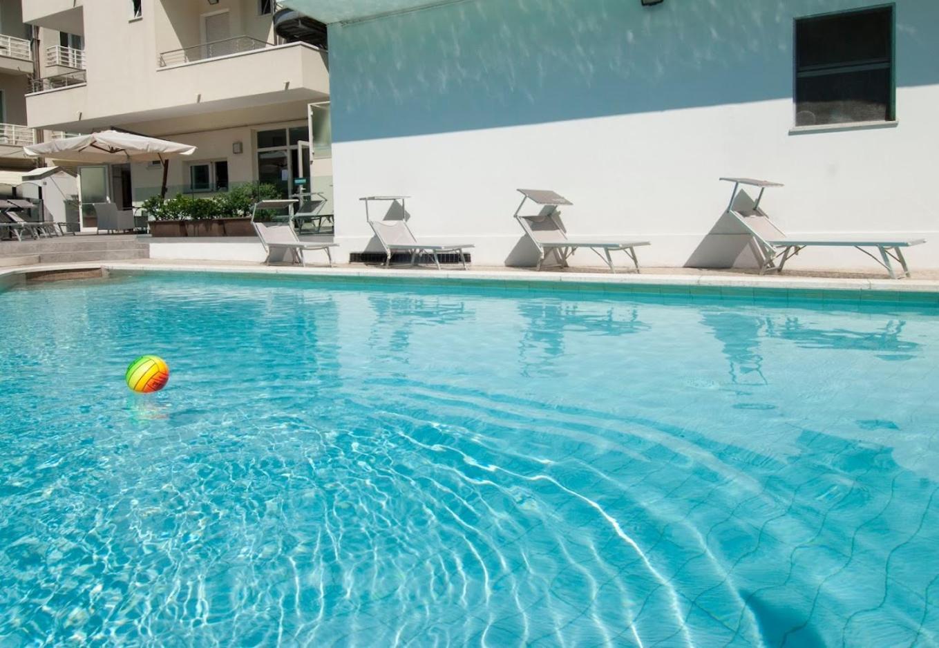 Hotel Bellevue Cattolica Kültér fotó