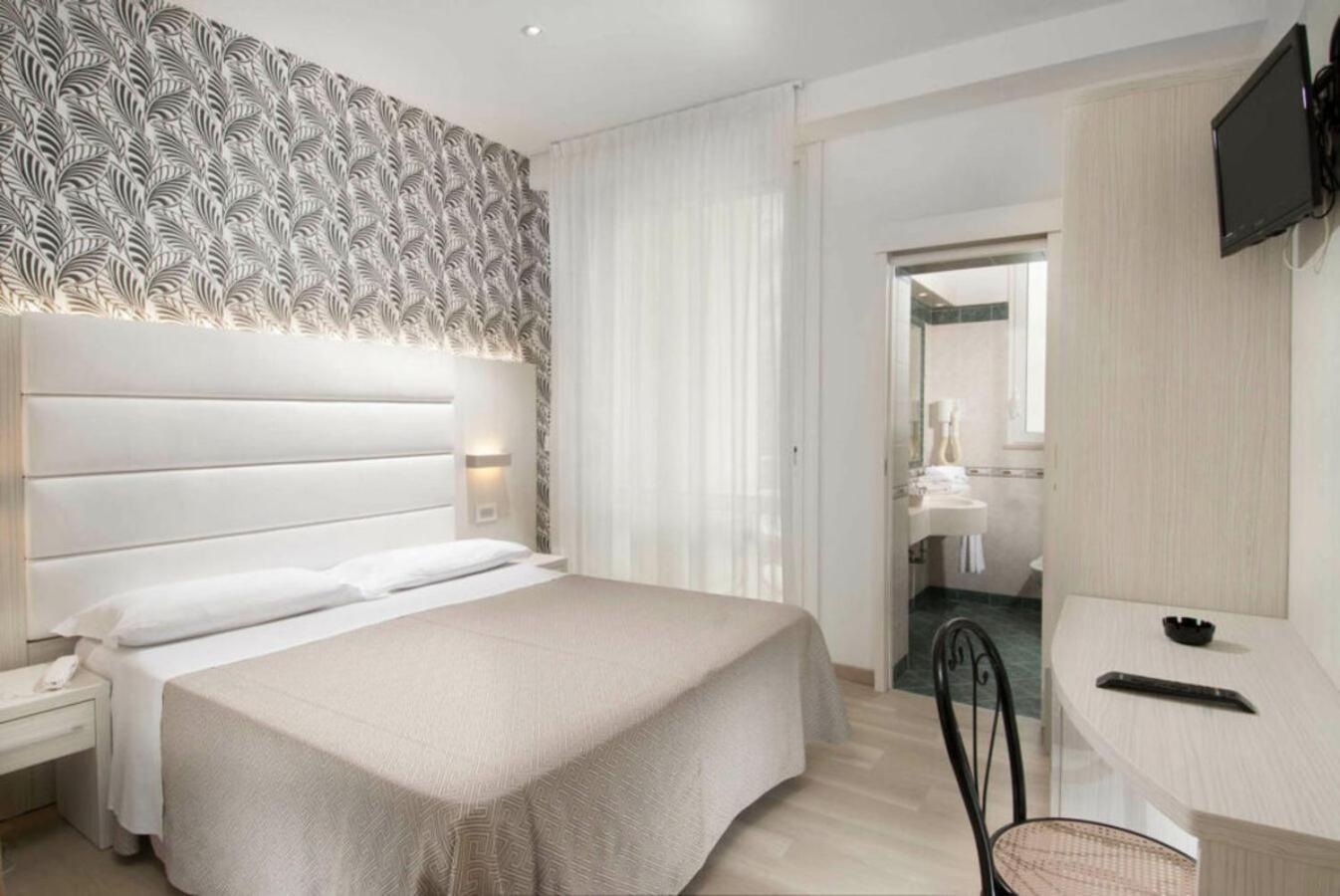 Hotel Bellevue Cattolica Kültér fotó